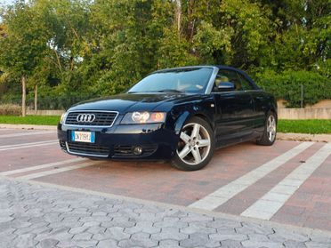 Audi A4 Cabriolet 2.5 v6 passaggio incluso