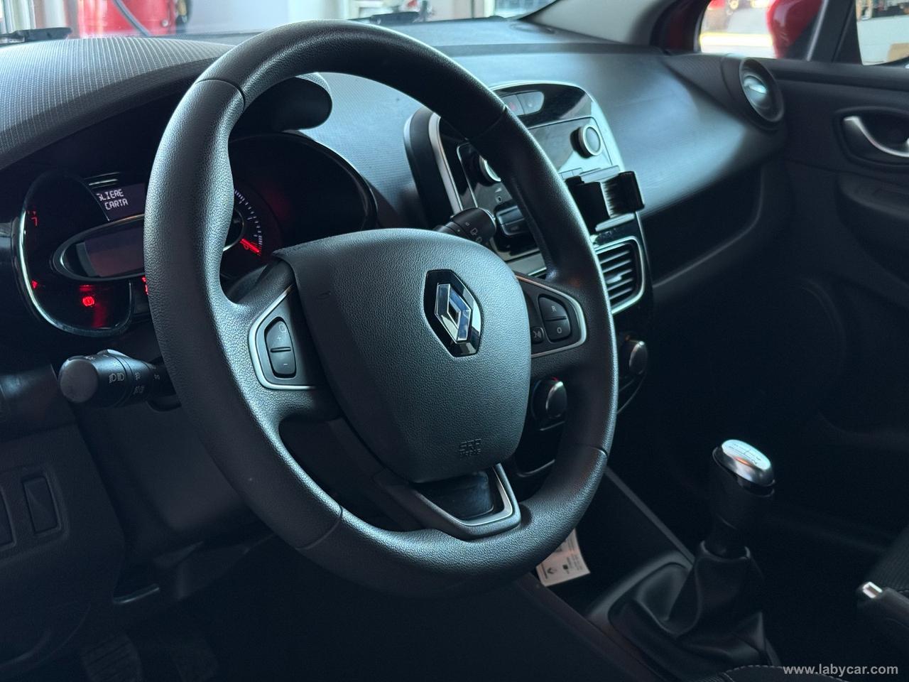 RENAULT Clio 1.2 75 CV 5p. Duel