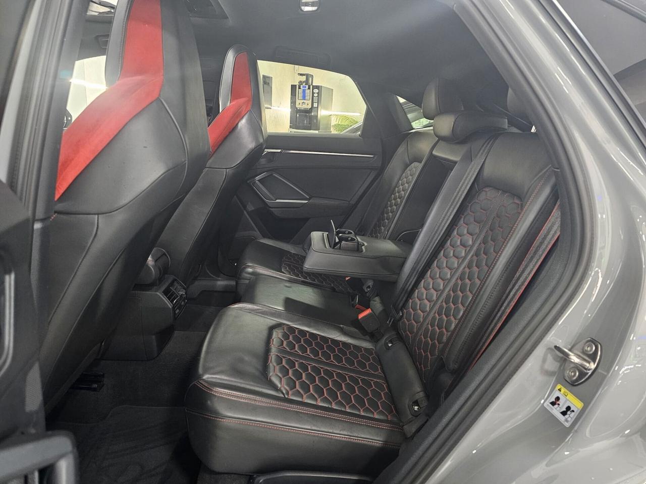 NUOVA AUDI RSQ3 SPORTBACK 2.5 BENZ 400CV S-TRONIC BLACKLINE