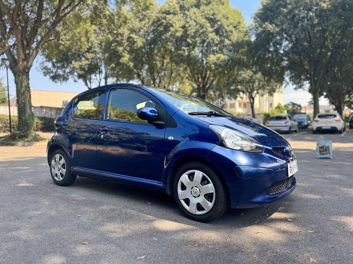 Toyota Aygo 1.0 Deep Ocean Connect 5p m-mt