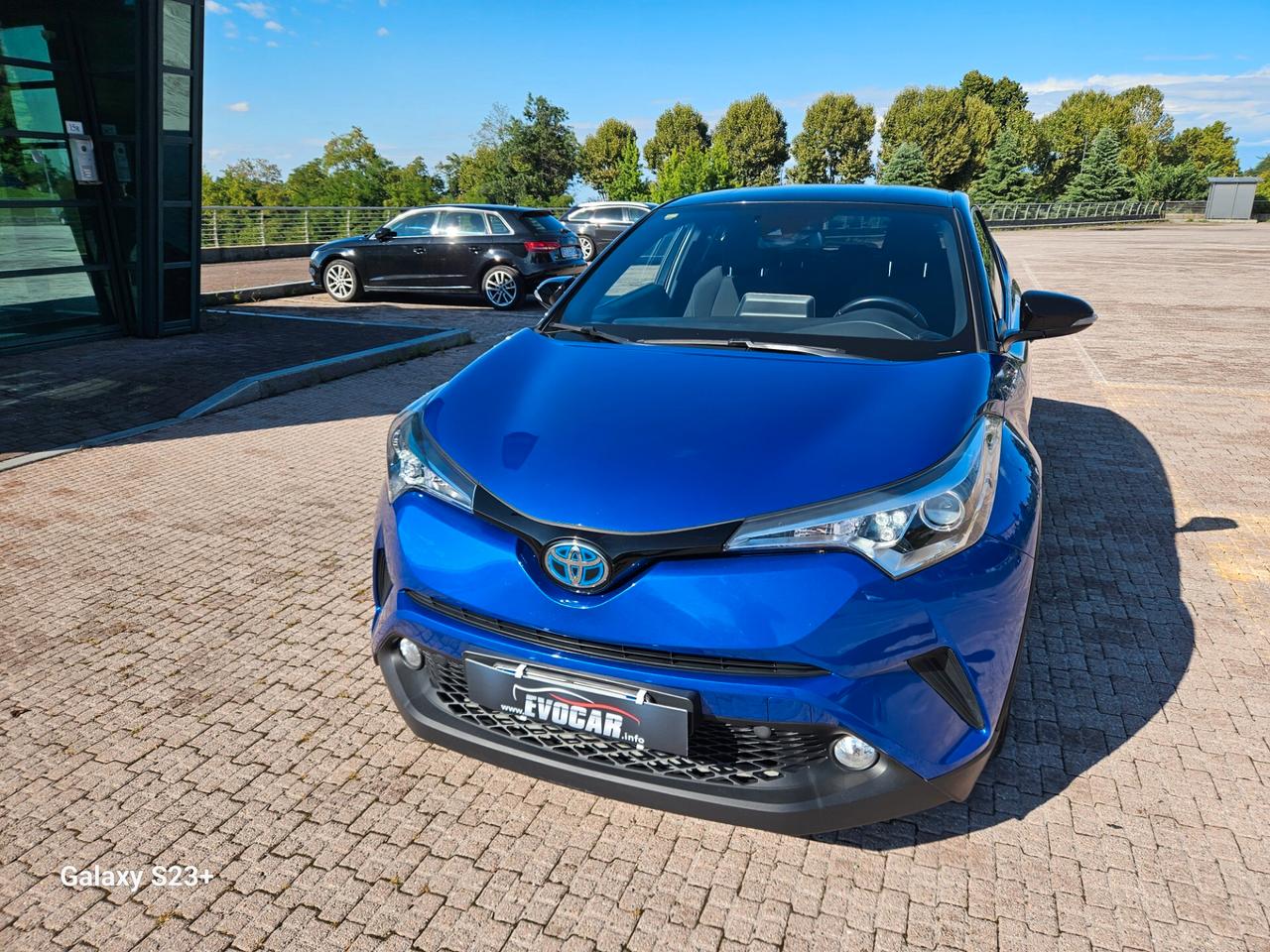 Toyota C-HR 1.8 Hybrid E-CVT Lounge