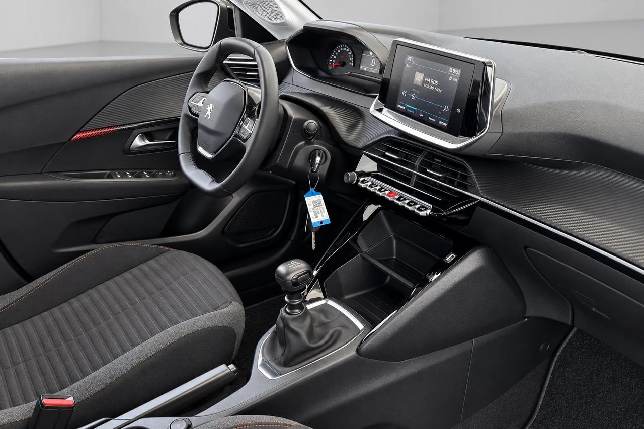 Peugeot 208 1.5 DIESEL KM 0
