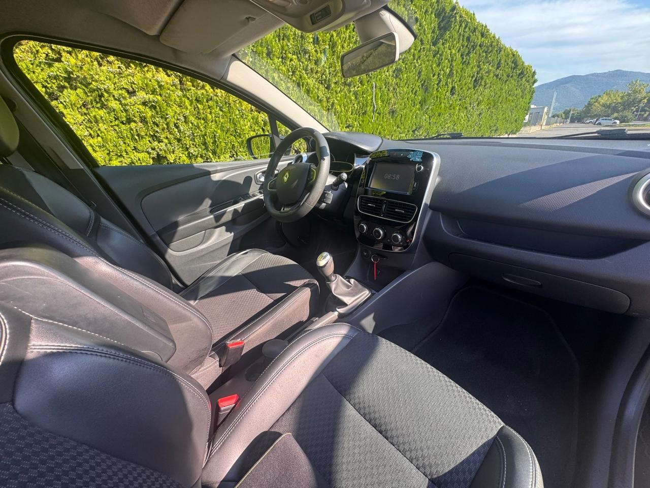 Renault Clio 1.5 diesel, Autocarro 5 p, N1