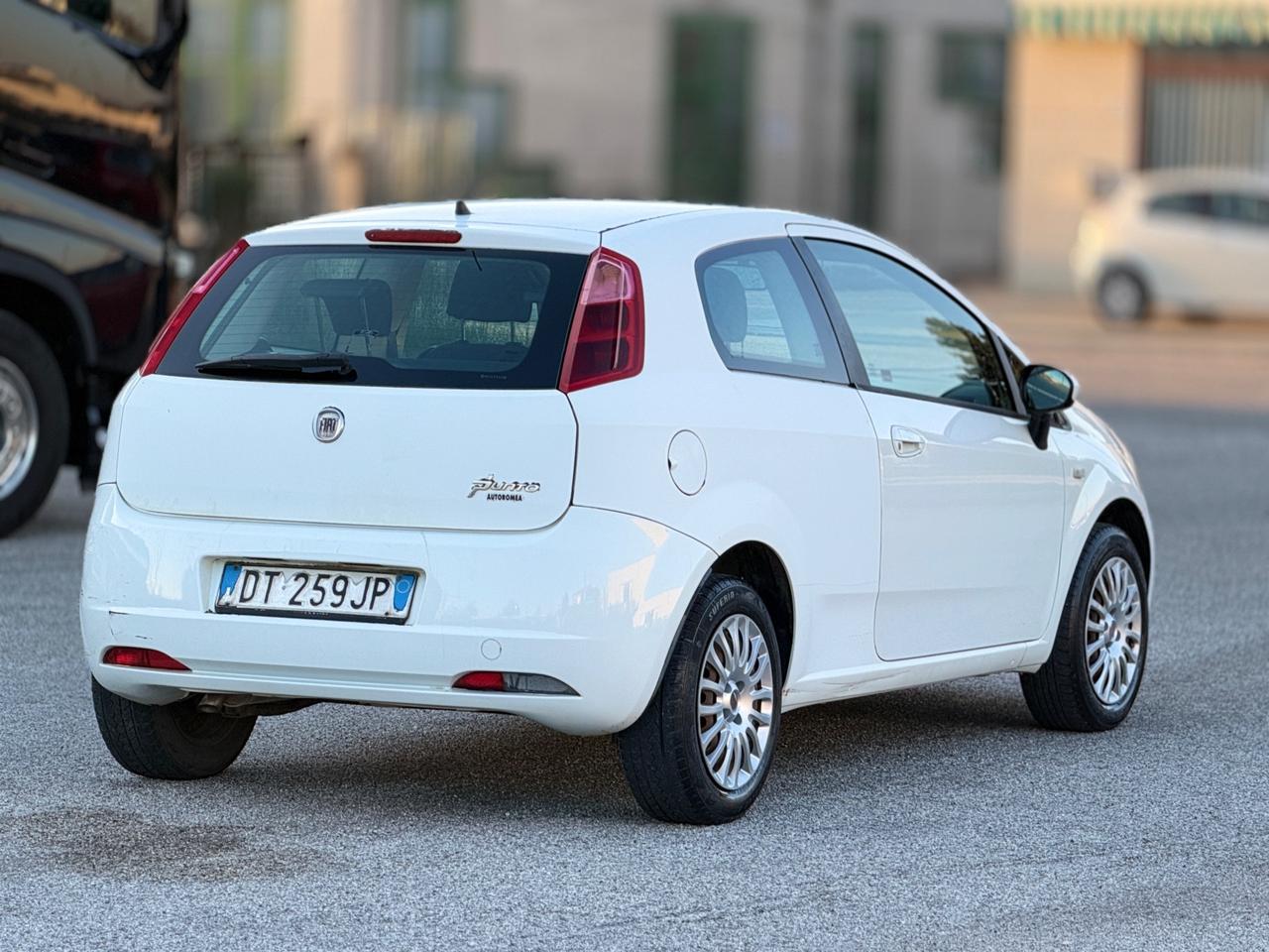 Fiat Grande Punto 1.4 benzina ok neo patentati