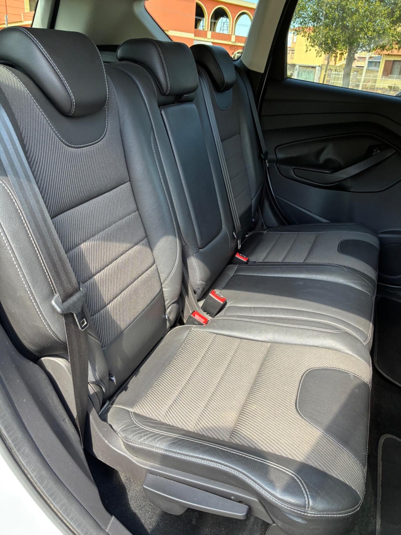 Ford Kuga 2.0 TDCI 120 CV S&S 2WD Titanium