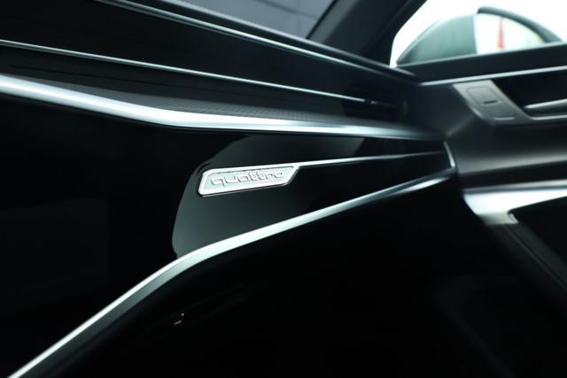 AUDI RS6 Avant 4.0 TFSI V8 quattro tiptronic