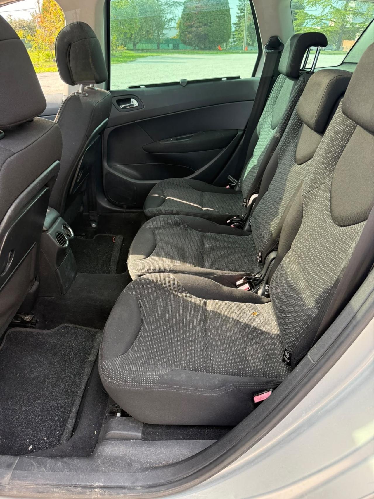 Peugeot 308 sw 1.6 HDi tetto panoramico NEOPATENTATO
