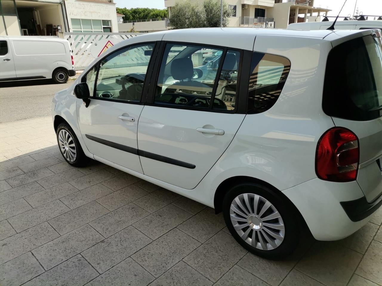 Renault Modus 1.2 16V Live gpl