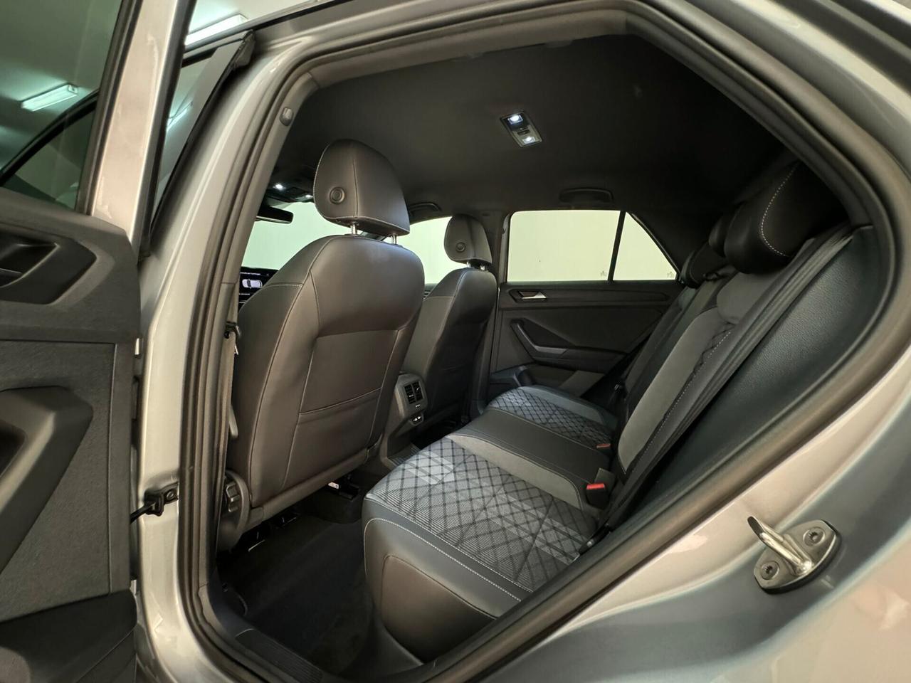 Volkswagen T-Roc 2.0 TDI SCR R-Line