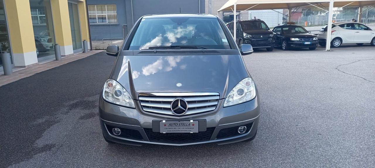 Mercedes-Benz Classe A 180 Modello Avantgarde cc. 1.690 Cv. 116 - 5 Porte 5 Posti - Bluetooth e Navigatore.