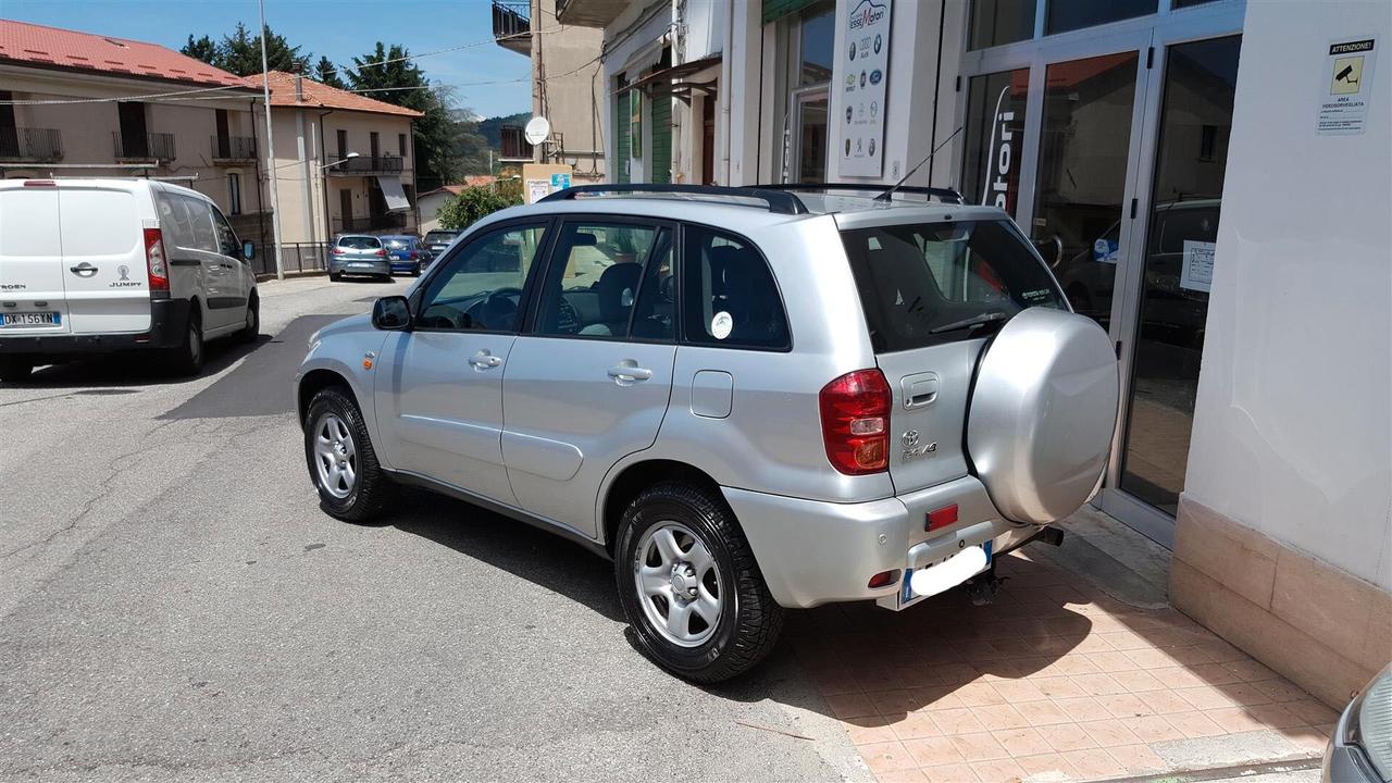 Toyota RAV 4 RAV4 2.0 Tdi D-4D cat 5 porte Sol