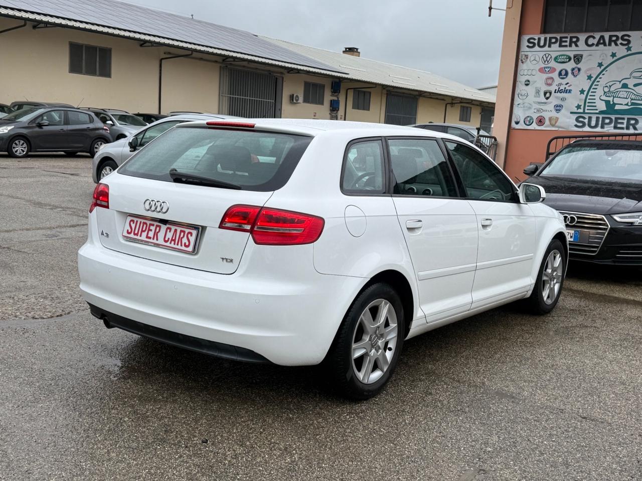 Audi A3 SPB 1.6TDI 105CV Attraction 5Porte EURO5