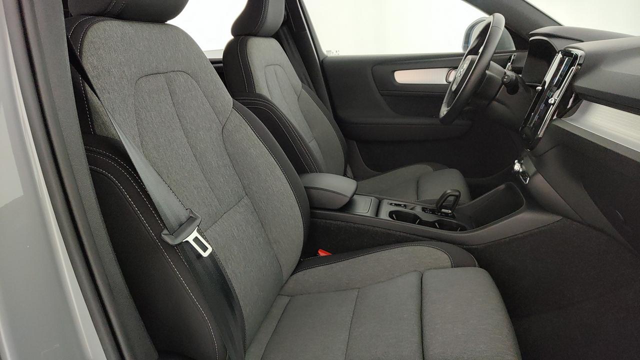 VOLVO XC40 2.0 b3 Core auto