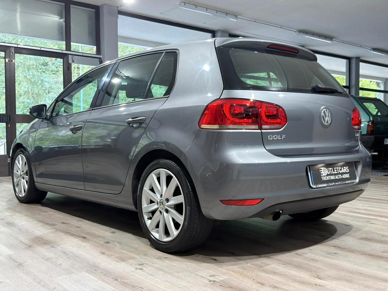 VOLKSWAGEN GOLF 1.6TDI 105CV HIGHLINE 1HANDE