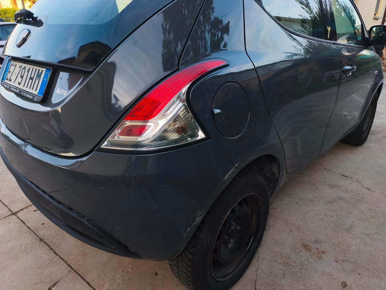 Lancia Ypsilon 0.9 metano guarnizione di testa da sostituire