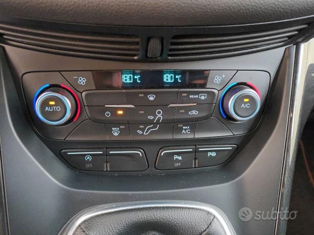 Ford Kuga 1.5 tdci ST-Line 120cv