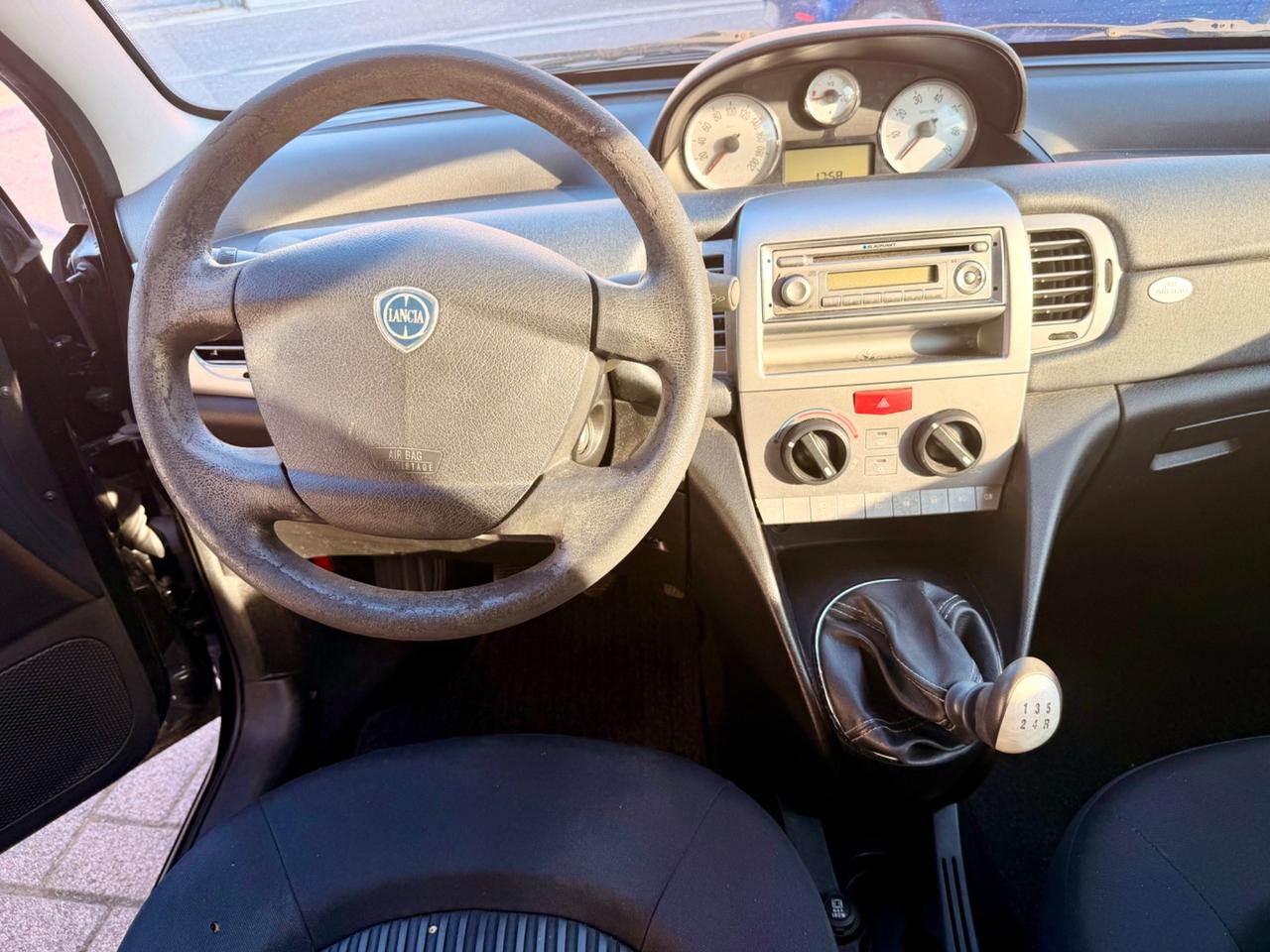 Lancia Ypsilon 1.2 Versus