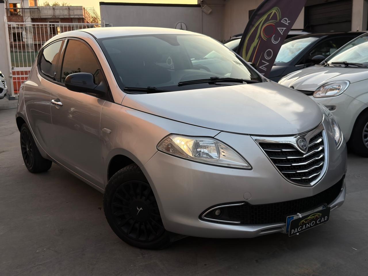 Lancia Ypsilon 1.2 69 CV 5 porte S&S Platinum GPL