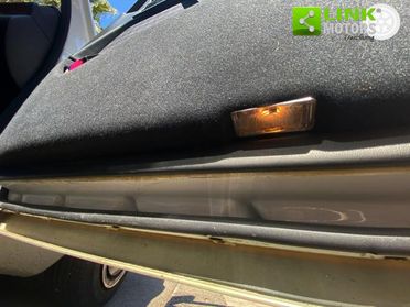 MERCEDES-BENZ 200 E 122 CV Berlina