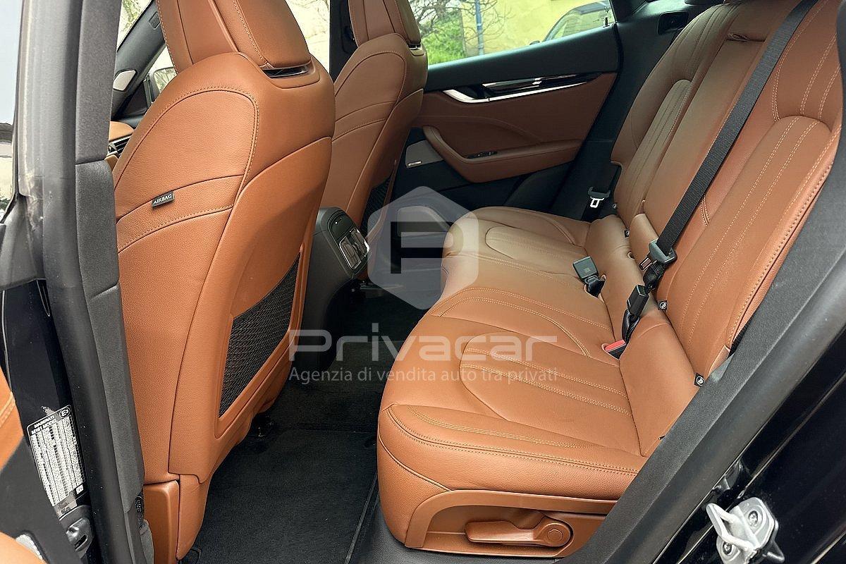 MASERATI Levante V6 430 CV S AWD Gransport