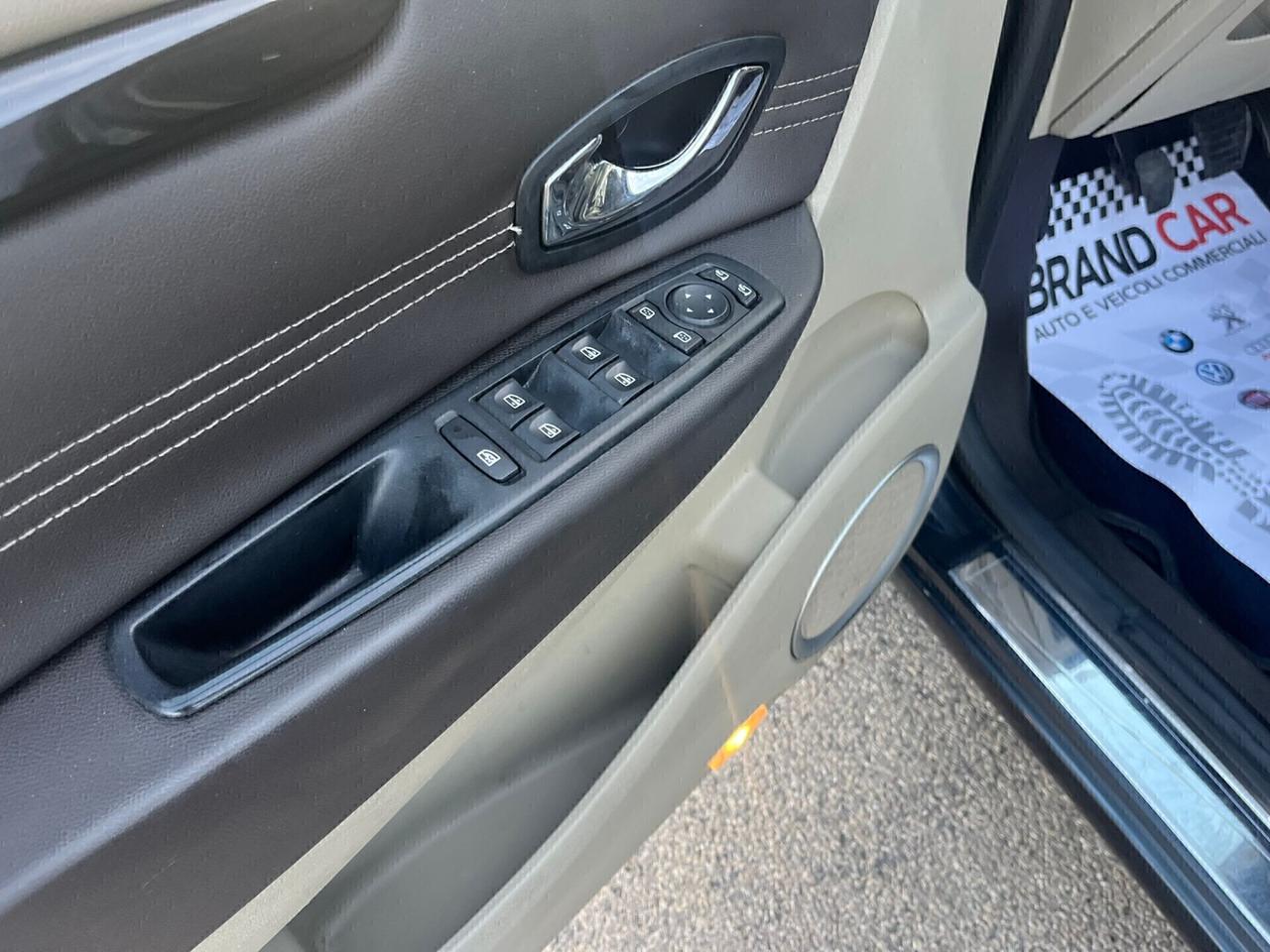 Renault Scénic X-Mod 1.6 dCi Luxe 7 posti Unipro 2011