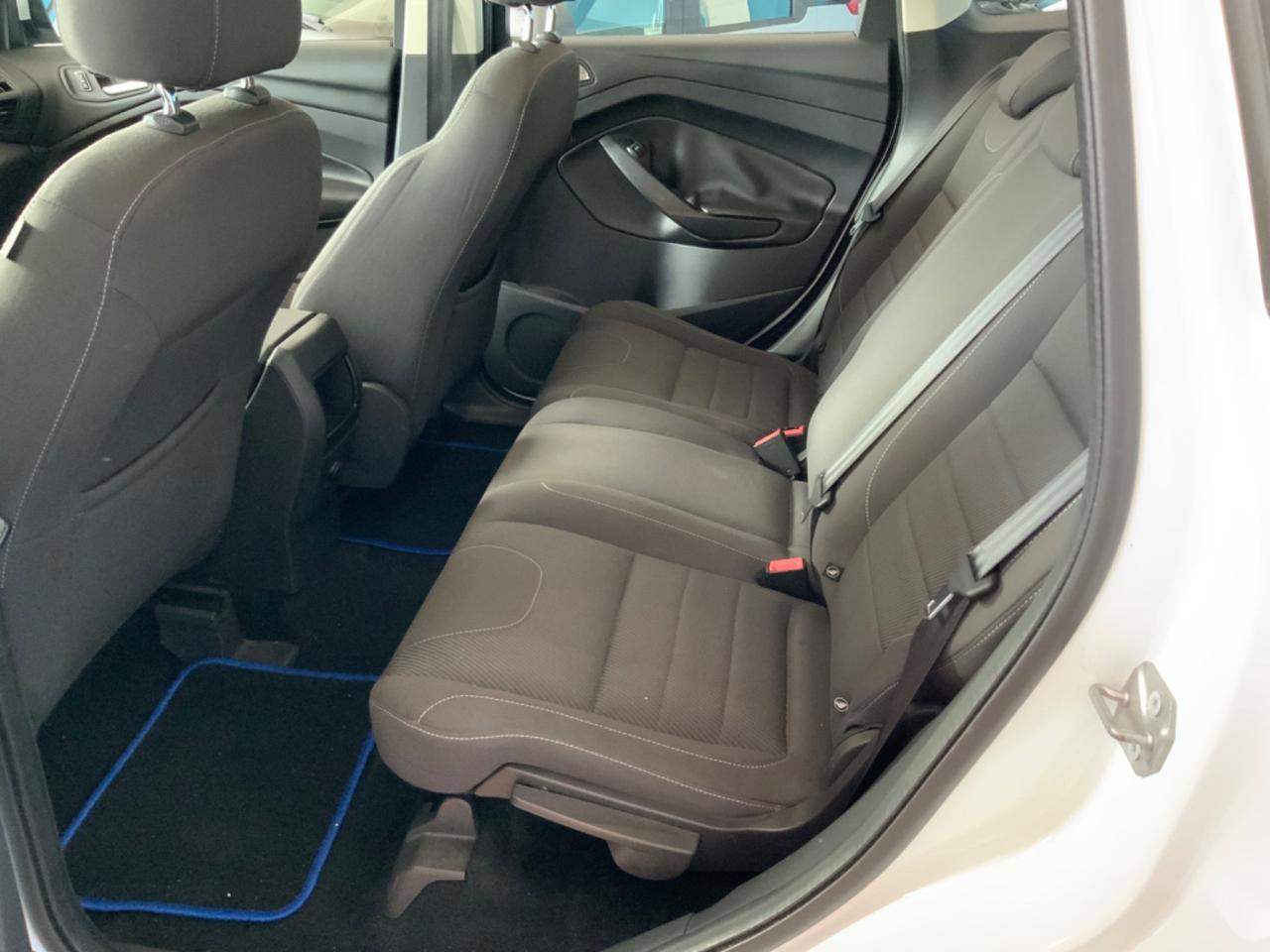 Ford Kuga 2.0 TDCI 140 CV 2WD Business