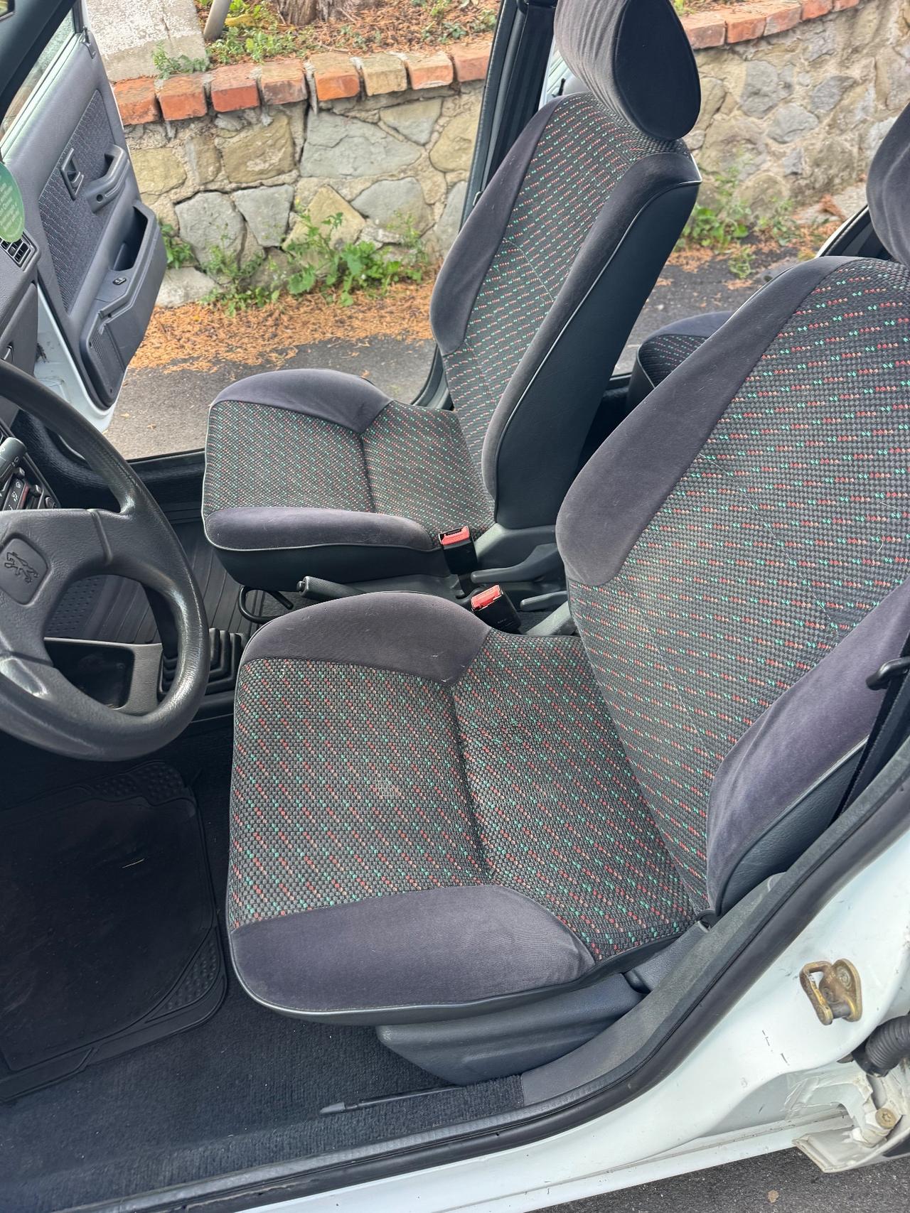 Peugeot 106 1.1i cat 5 porte XR