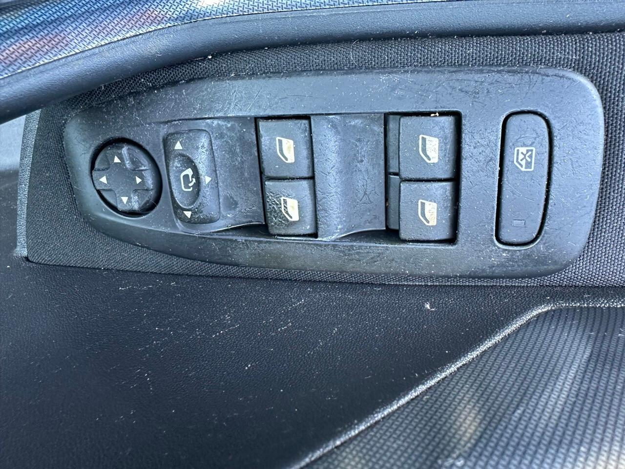 Peugeot 2008 1.6 e-HDi 92 CV Stop&Start ETG6 Allure