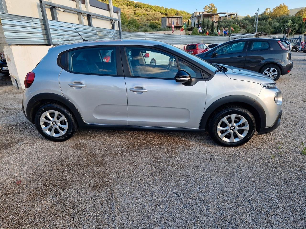 Citroen C3 PureTech 1.2 Live Edition