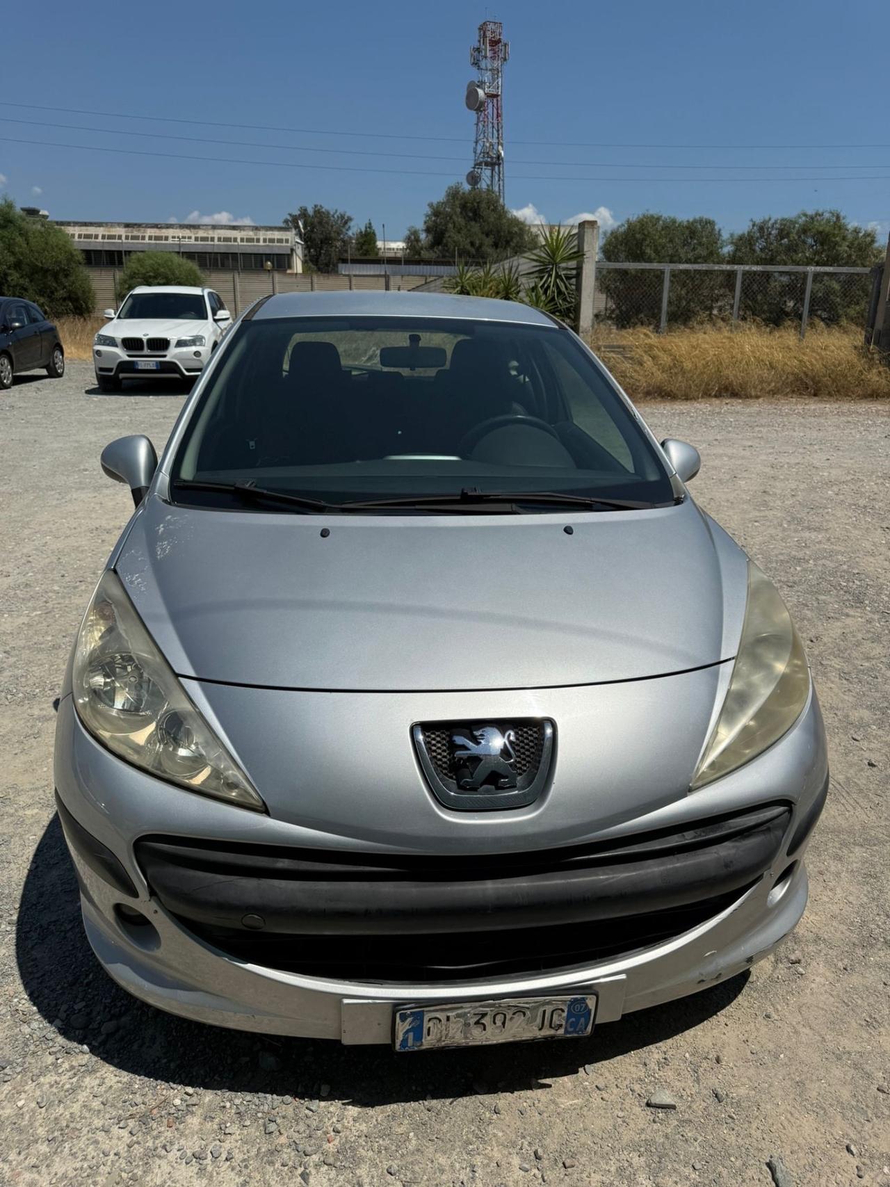 Peugeot 207 1.4 Diesel- Neopatentati- Climatizzatore