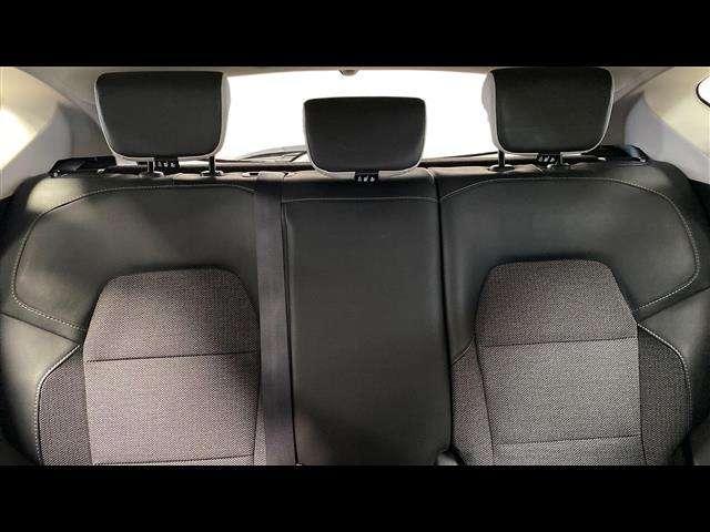 Renault Captur 1.6 E-TECH Hybrid Intens Auto 145cv