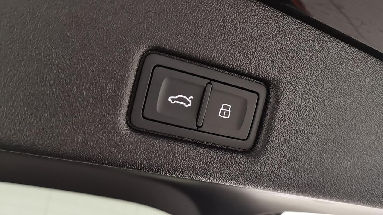 AUDI Q5 II 2025 Sportback - Q5 Sportback 2.0 tdi mhev+ S line edition quattro 204cv s-tronic