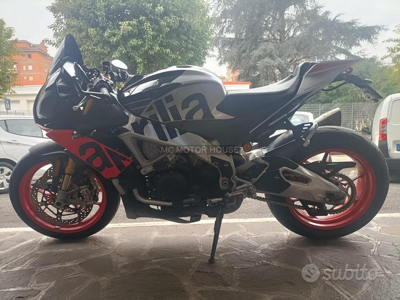 Aprilia tuono 1100 v4 factory +0maggi0 casco+rate