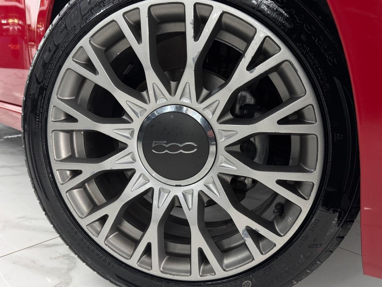 Fiat 500 1.0 Hybrid Red Full Optional