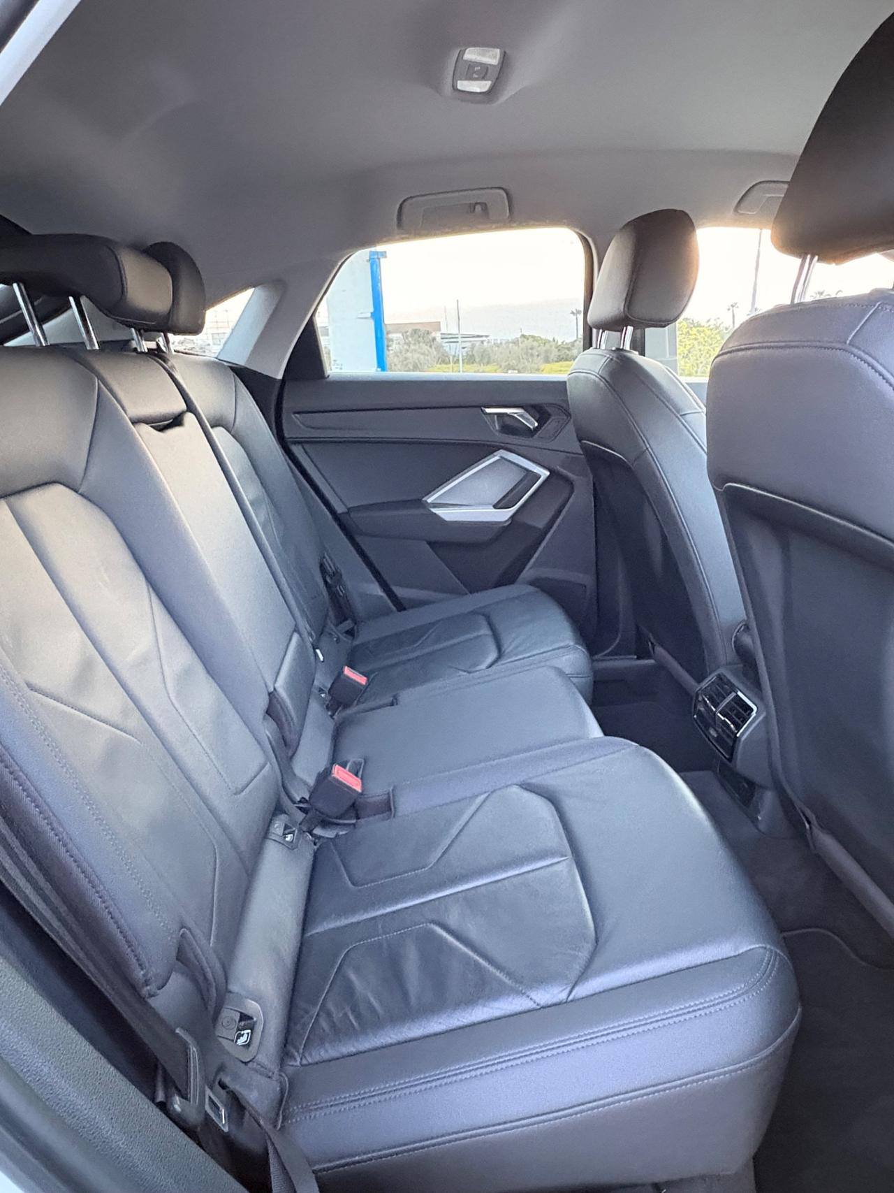 Audi Q3 35 TDI Sportback s line edition