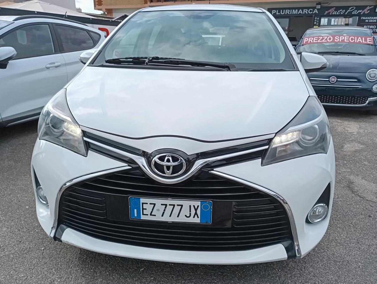 Toyota Yaris 5P 1.4 D-4D Lounge