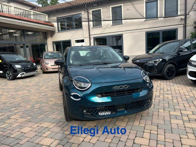 FIAT 600 Hybrid 110 CV DCT MHEV COMFORT SPECIALE KM0