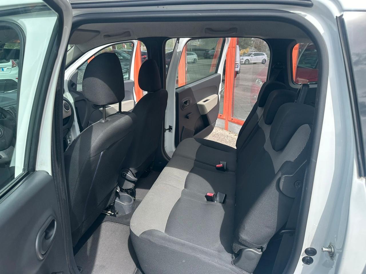 Dacia Lodgy 1.6 100CV Start&Stop 7 posti Lauréate