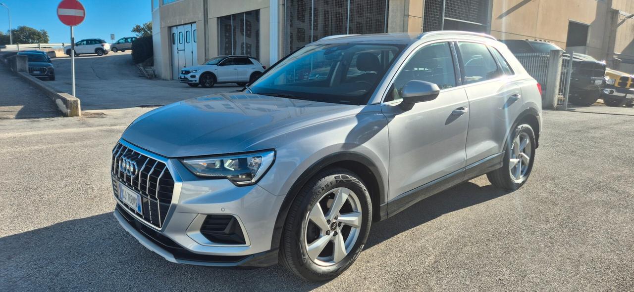 Audi Q3 35 TDI S tronic Business Advanced 150CV