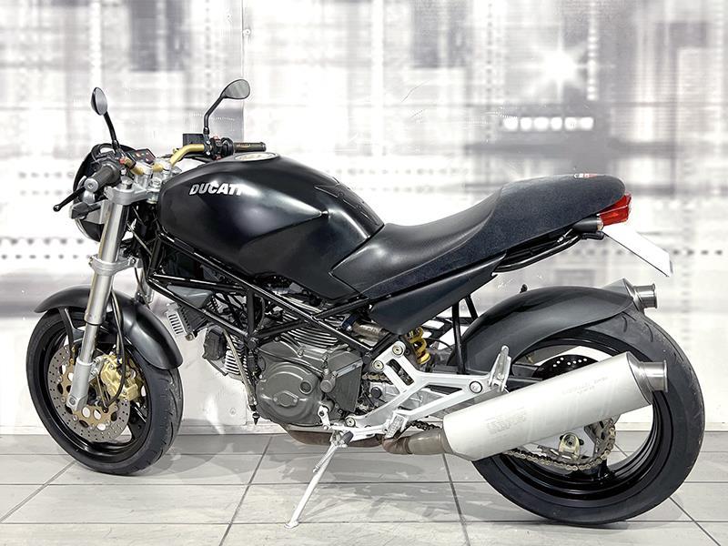Ducati Monster 750
