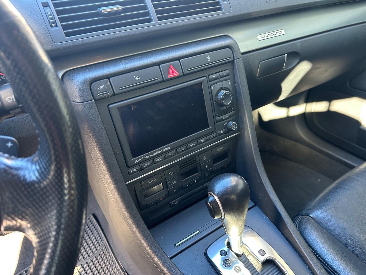 Audi A4 3.0 V6 TDI Avant quattro