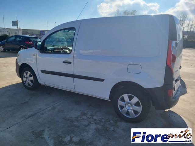 RENAULT KANGOO 1.5 DCI R-LINK TOM TOM