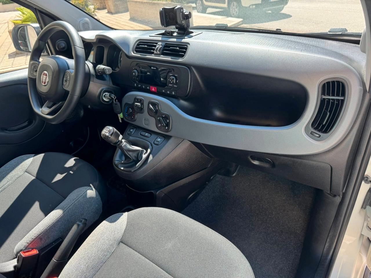 FIAT PANDA 1.0 HYBRID S&S FIREFLY PERFETTA