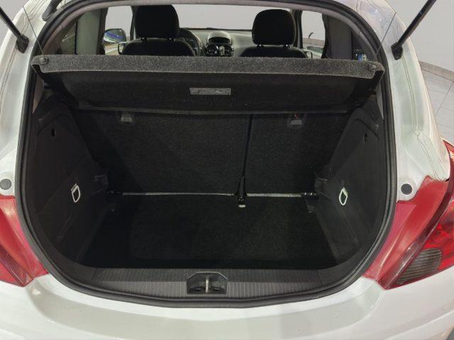 OPEL Corsa 1.2 3 porte Sport