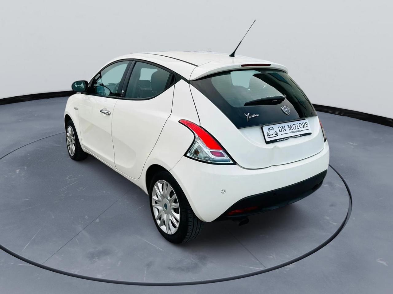 Lancia Ypsilon 0.9 benzina 2015 48.000km neo