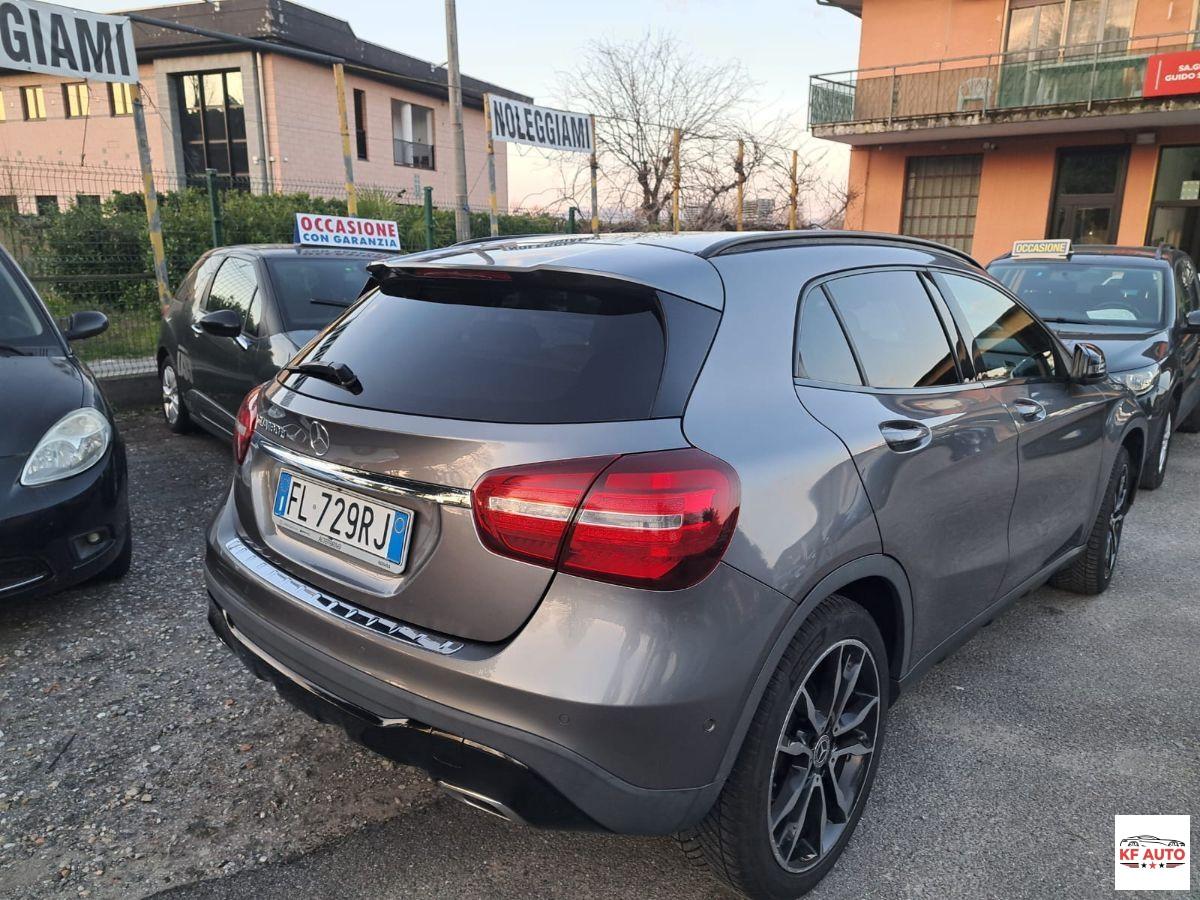 MERCEDES GLA - 180D Automatic Premium