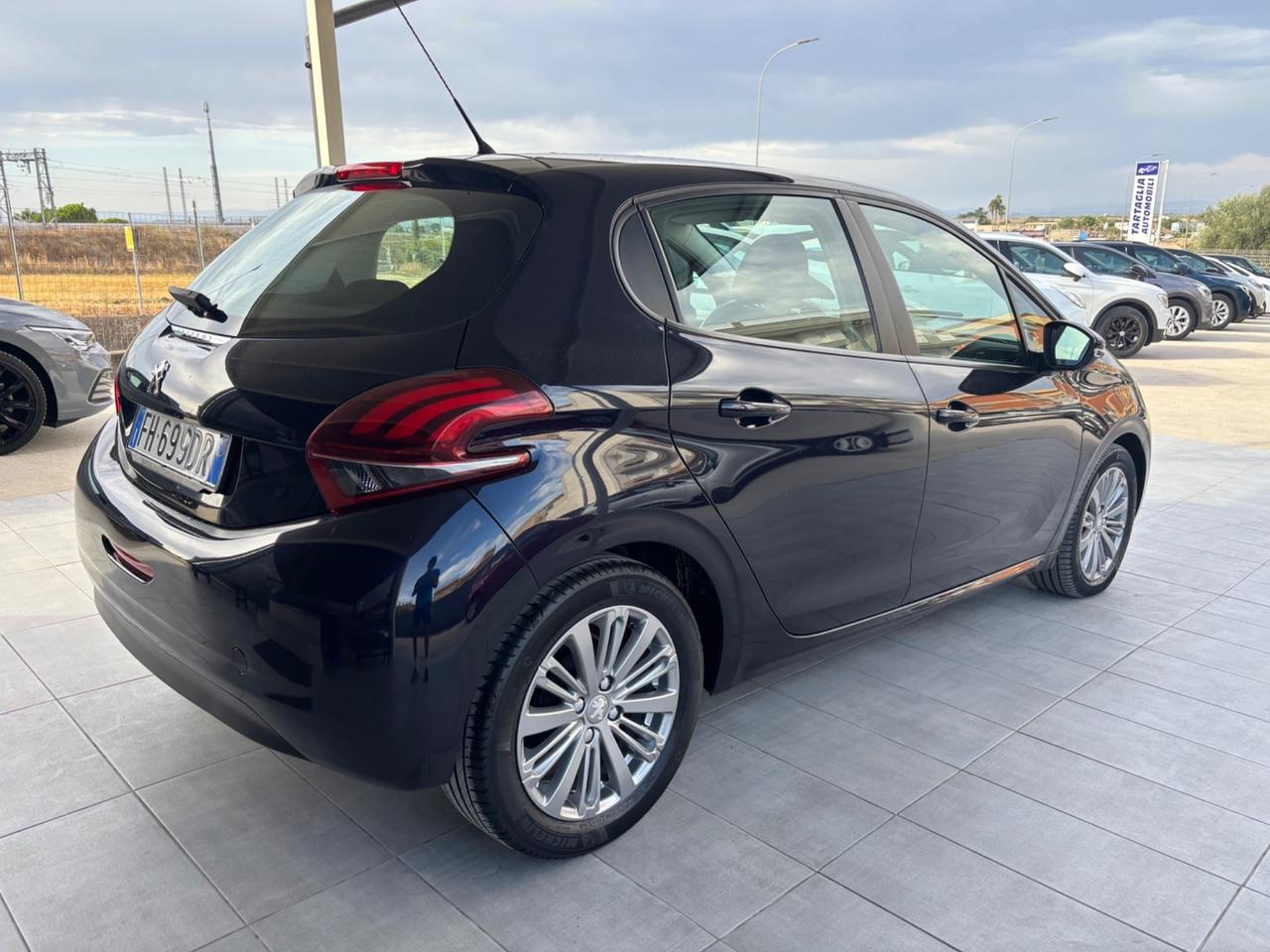 Peugeot 208 BlueHDi 75 5 porte Allure