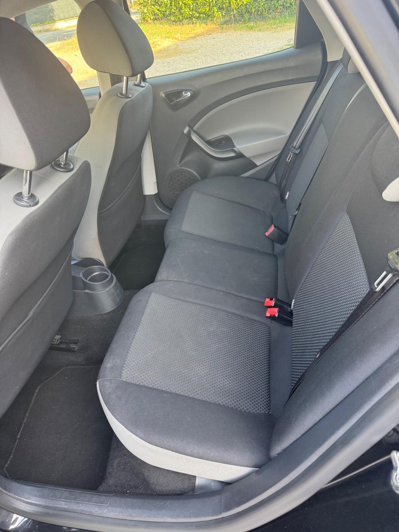 Seat Ibiza 1.4 TDI 75 CV 2016 neopatentato.
