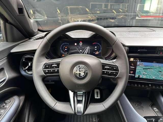 Alfa Romeo Junior Junior 1.2 ibrida Sprint 145cv edct6 con Navigatore