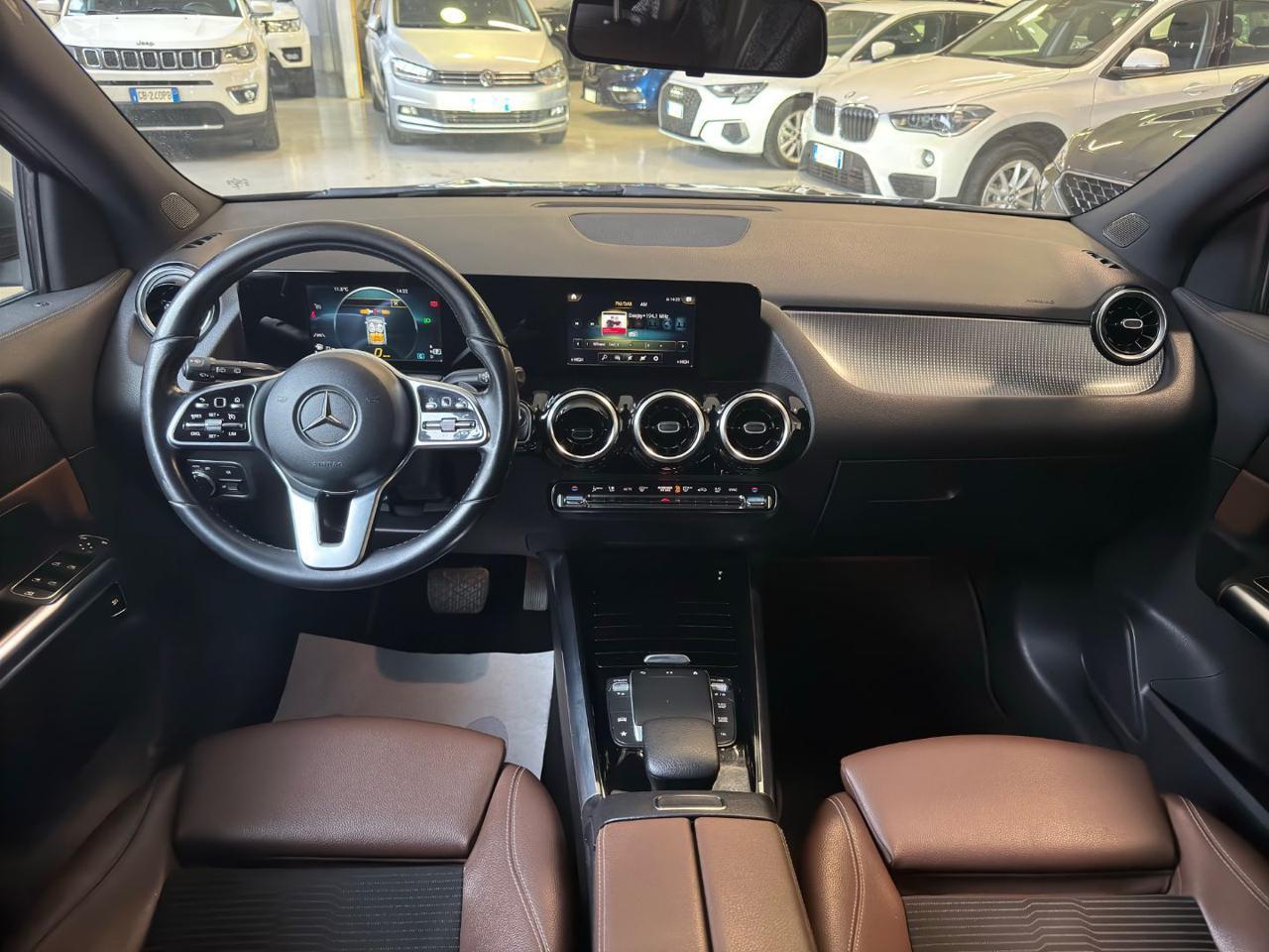 MERCEDES-BENZ GLA 200 d Automatic Sport Plus